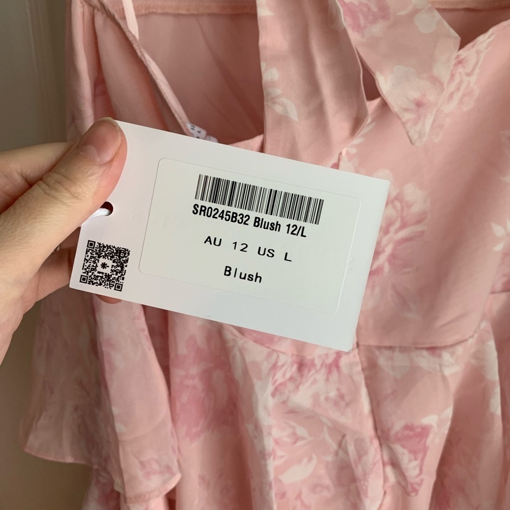 Selfie Leslie nwt Veda Ruffle Strap Split Maxi Dress Roses Blush - Picture 8 of 10